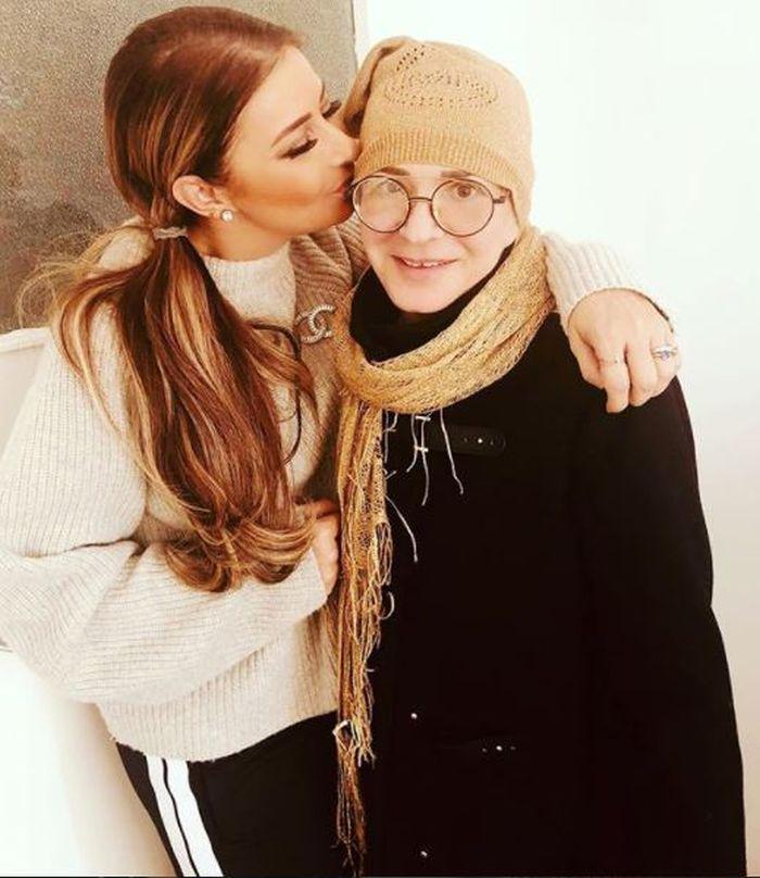 Ionela Prodan, înmormântată cu cântec la căpătâi. Ana Maria Prodan a decis cine îi va cânta mamei sale melodia de despărţire