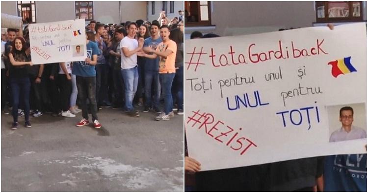 Protest inedit la un colegiu din Târgovişte. Elevii ies în curtea şcolii în fiecare pauză şi cer reangajarea paznicului