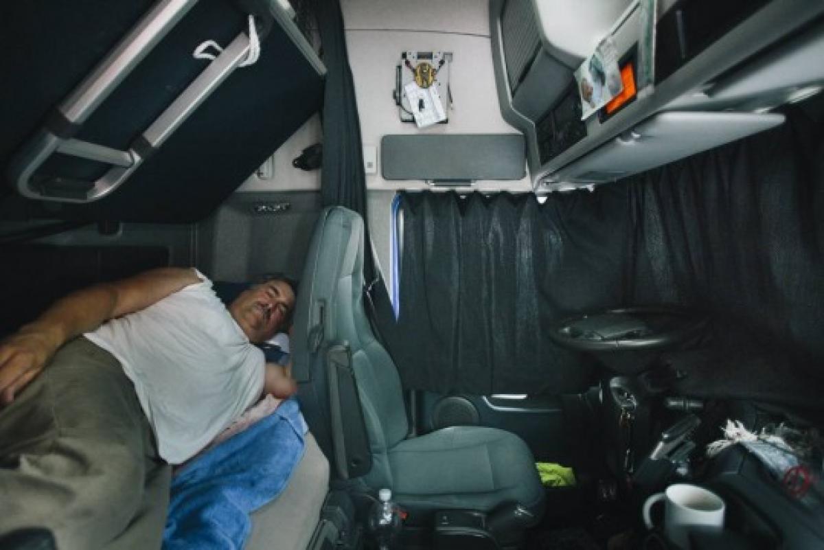 static Bore launch Patronii firmelor de transport din România fac scandal pentru că şoferii lor sunt controlaţi în Franţa şi Belgia static Bore launch Patronii firmelor de transport din România fac scandal pentru că şoferii lor sunt controlaţi în Franţa şi Belgia