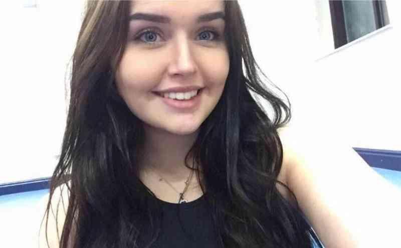 O tânără de 17 ani s-a spânzurat după ce a încurcat iubi din listă şi a trimis mesajul cui nu trebuia