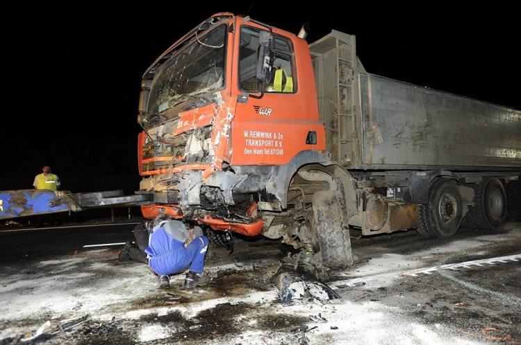 Noi Imagini Socante De La Accidentul Cu 9 Romani MorÅ£i In Ungaria Doar Patru Dintre Victime Au Putut Fi Identificate Video Dramatic Galerie Foto Imagine 2 Observatornews Ro