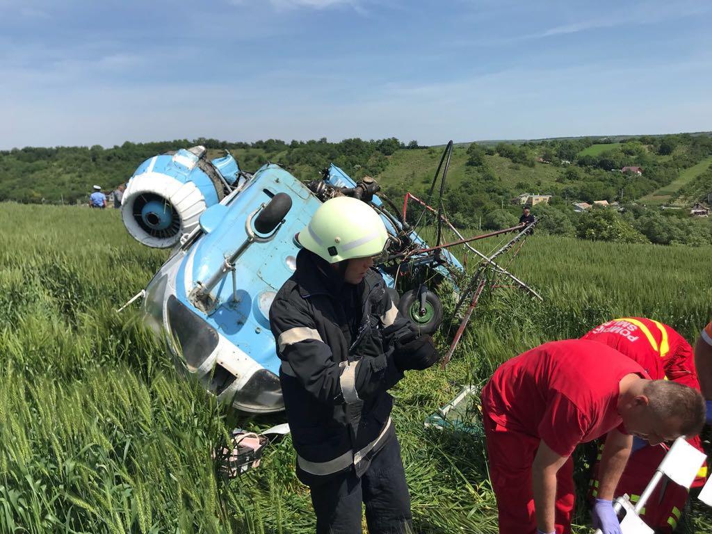 Doua persoane au fost ranite dupa ce un elicopter s-a prabusit la Tuda