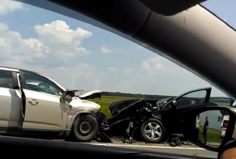 Accident cu victime în Dâmboviţa. Două maşini s-au ciocnit la Ilfoveni