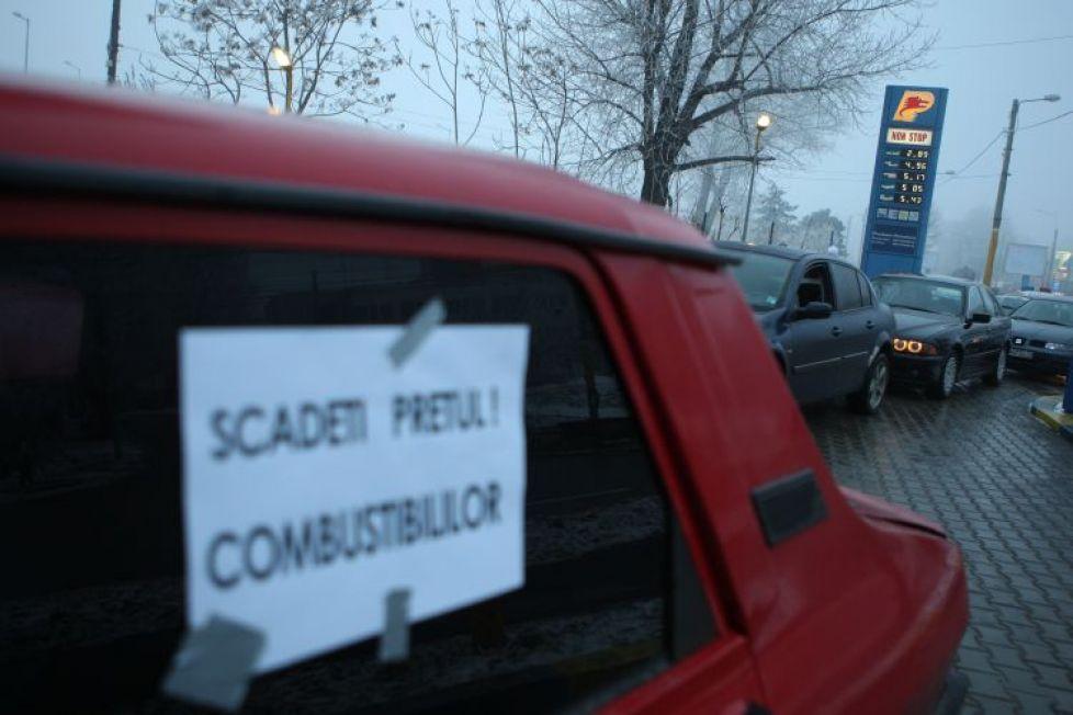 Greva carburanţilor pe 15 iunie în toată ţara! Zeci de mii de şoferi vor să boicoteze benzinăriile