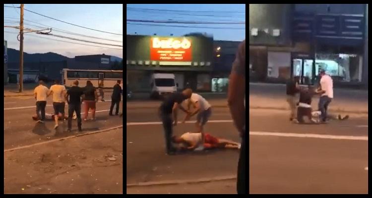 Tineri bătuţi crunt şi aruncaţi în mijlocul străzii. I-au călcat pe cap şi le-au cărat pumni şi picioare până i-au desfigurat