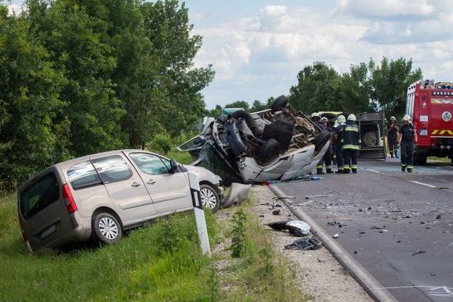 Zece romani au fost raniti in urma accidentului din Ungaria