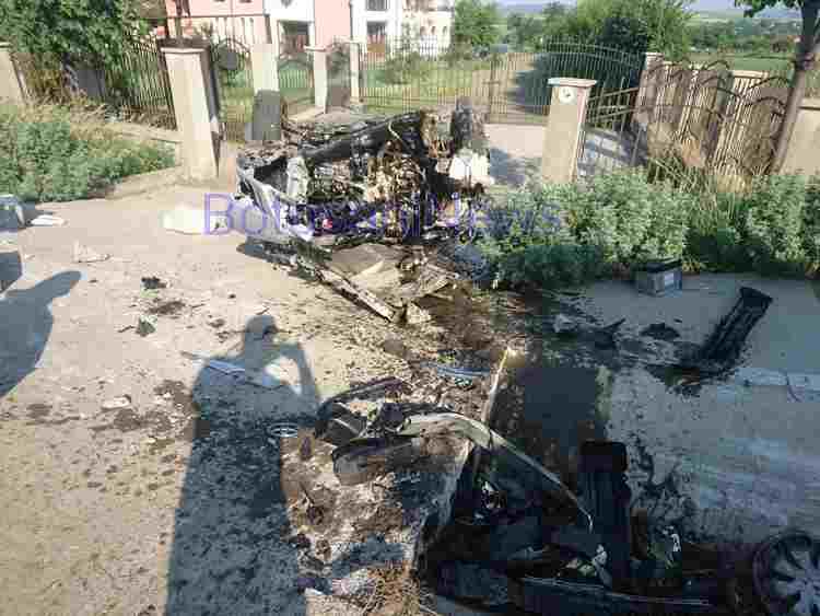 Accident groaznic în Botoşani, la Mănăstirea Doamnei. Soţ şi soţie în stare critică, după ce s-au izbit violent cu maşina de un cap de pod