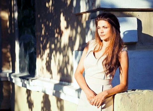 Tânără de 30 de ani, moartă în urma unei operaţii de implant mamar. Femeia, mamă a doi copii, a stat 13 luni în comă