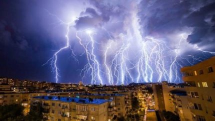 Alertă meteo cu efect imediat. O furtună puternică va lovi în scurt timp mai multe judeţe