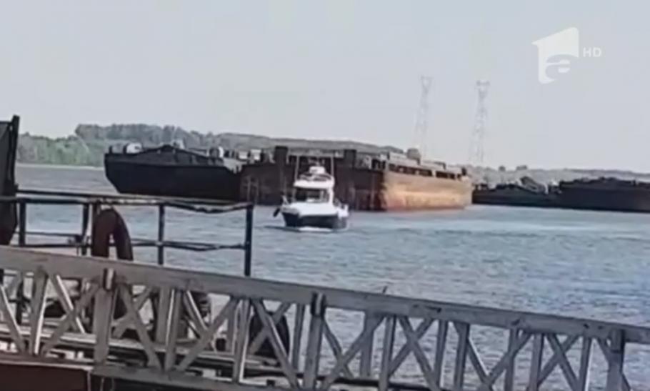 Șalupă pe Dunăre Șalupă implicată în operațiune de salvare