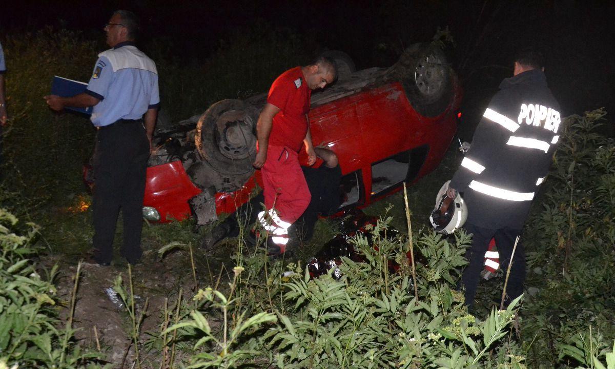 Andreea Denisa a murit dupa ce masina s-a rasturnat in afara soselei