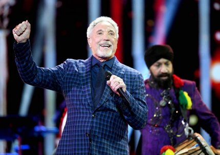 Tom Jones, la un concert din Londra