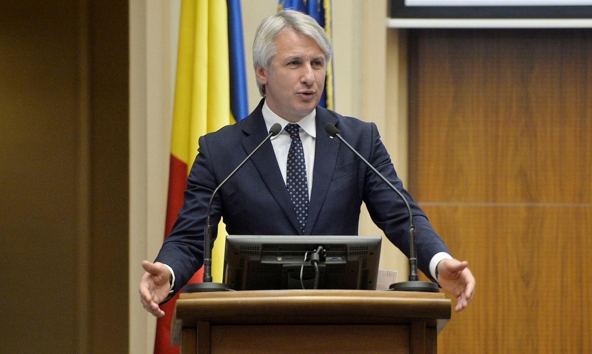 Guvernul pregăteşte eliminarea accizei la carburanţi, dar ministrul finanţelor ar avea o problemă
