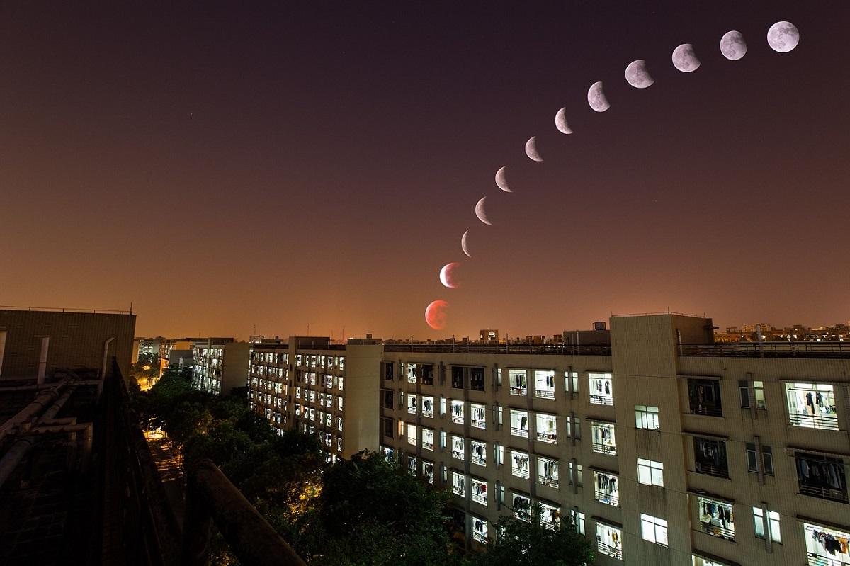Eclipsa totala de Luna 27 iulie 2018
