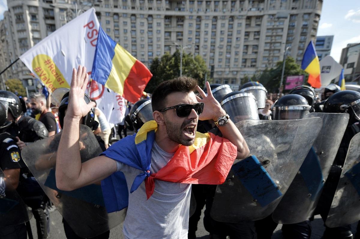 Protestul diasporei in Piata Victoriei