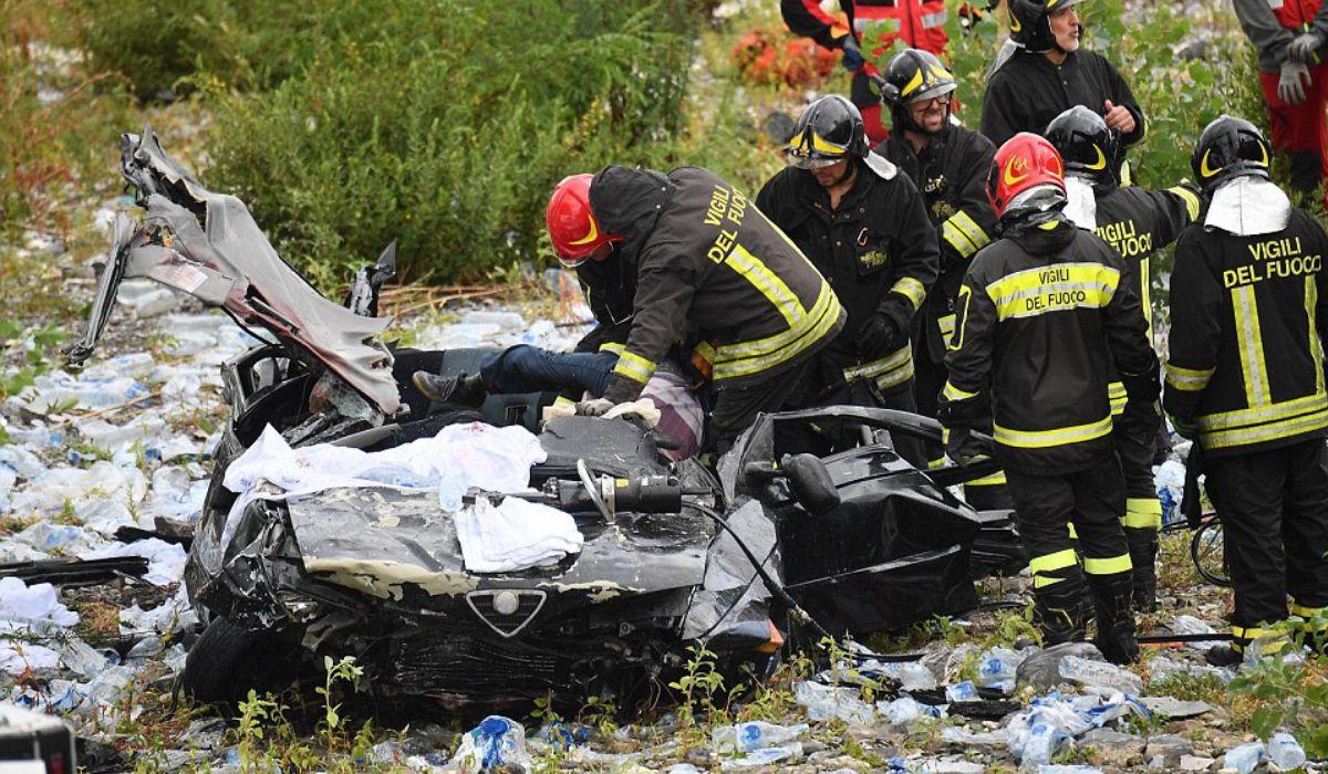 40 de oameni au murit dupa ce un pod s-a prabusit la Genova