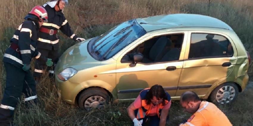 Intervenţia salvatorilor după ce un copil din Vâlcea a fost strivit de maşina pe care o furase