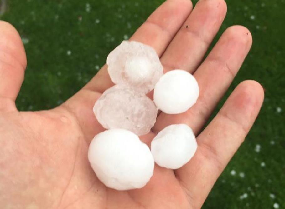 Alertă meteo cu efect imediat, vijelii puternice lovesc acum 17 judeţe Alertă cu efect imediat de fenomene meteo periculoase
