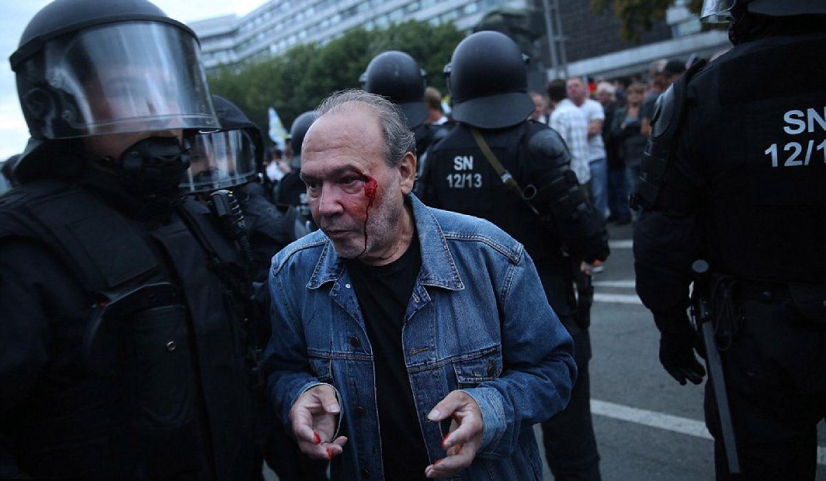 Proteste violente în Germania după ce un bărbat a fost omorât de imigranţi