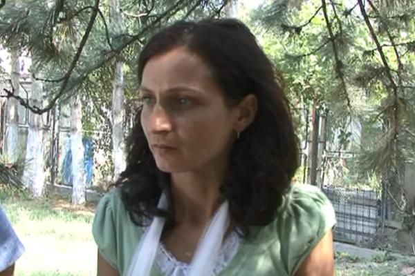 Preot din Focșani, acuzat că a terorizat o tânără, angajată la un centru de bătrâni. Bărbatul s-a dezbrăcat în fața ei și a ținut-o sechestrată mai multe ore (Video)