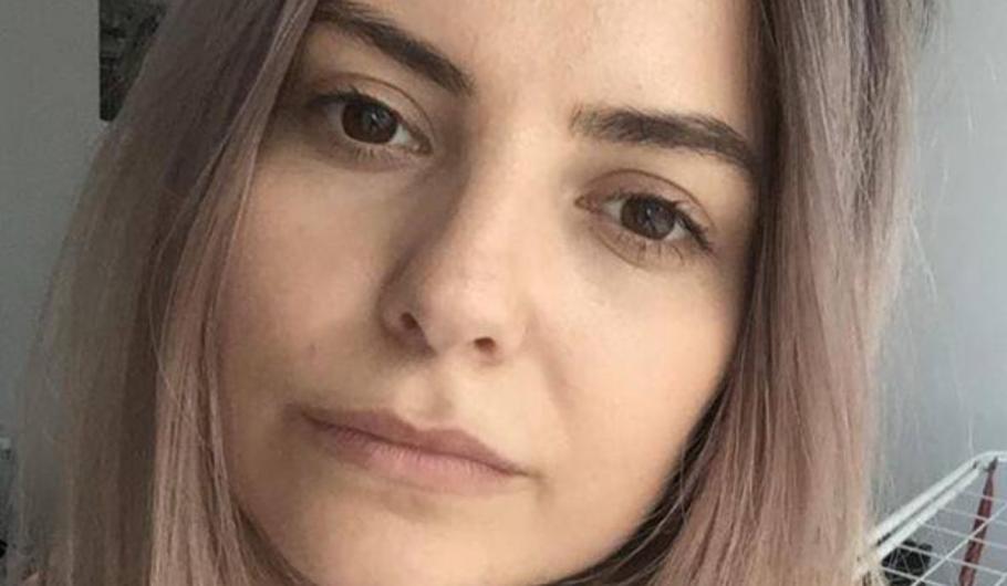 florentina prisacaru Florentina Prisăcaru suferă de o formă extrem de rară de cancer şi are nevoie de ajutor