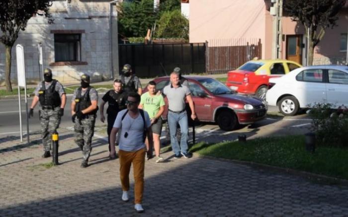 Crimă şocantă în Bistriţa. Un adolescent de 17 ani şi-a aruncat colegul de muncă în flăcările din cazanul centralei termice, apoi s-a dus să se tundă