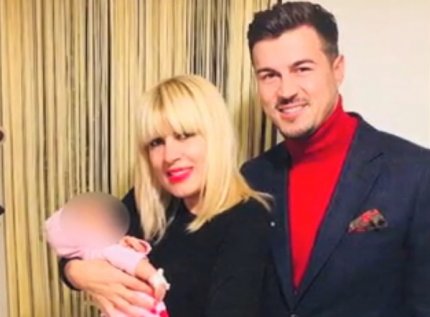 Elena Udrea a anunţat când îşi aduce fiica în România: "Începe o perioadă specială în viaţa mea. Este fabulos!"