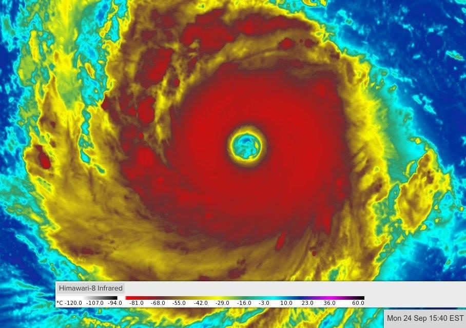 Uraganul Trami, de categoria 5, va lovi Taiwanul in urmatoarele zile