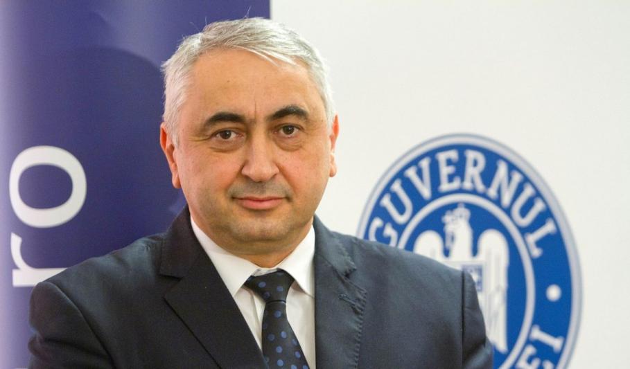 Valentin Popa Ministrul Educaţiei în conferinţă de presă