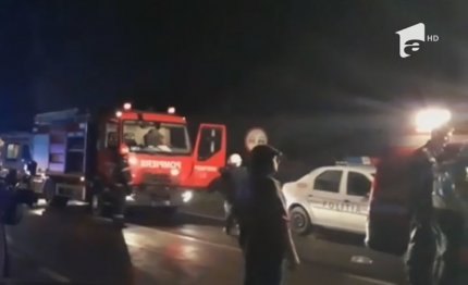 Echipe de intervenție la un accident pe DN 13, în Brașov