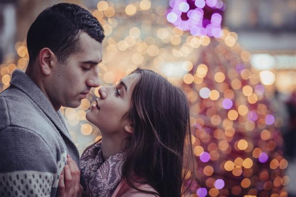 Zodiile care iubesc de la prima vedere