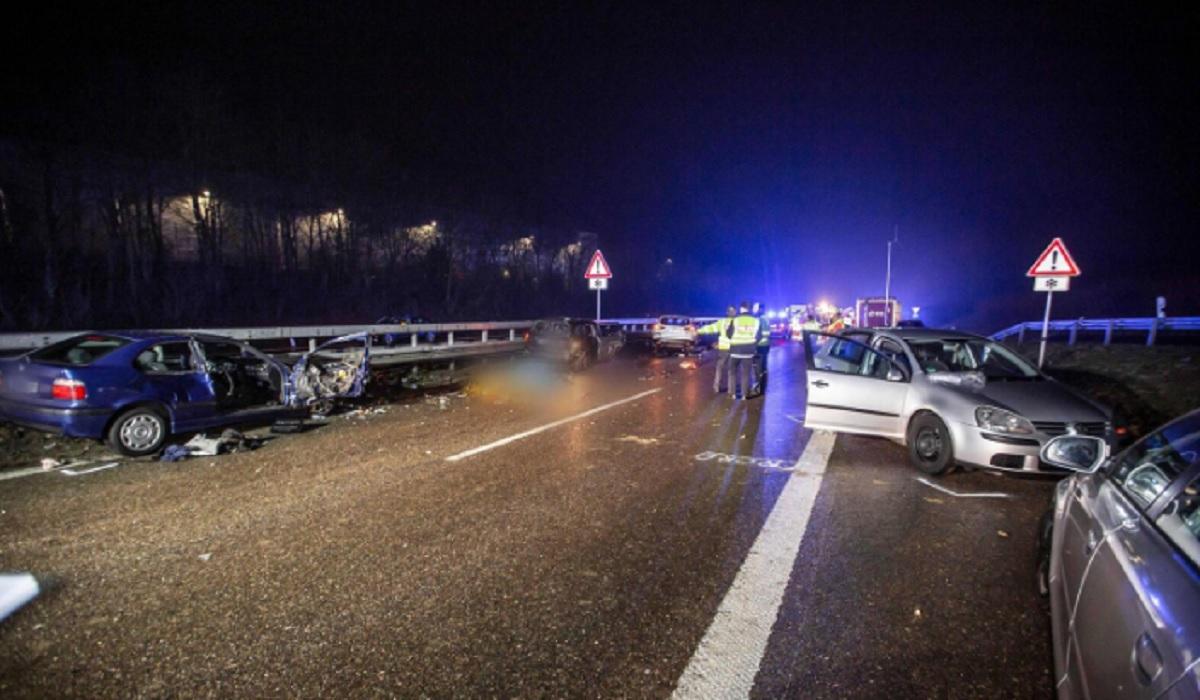 Doi morţi în accidentul din Germania
