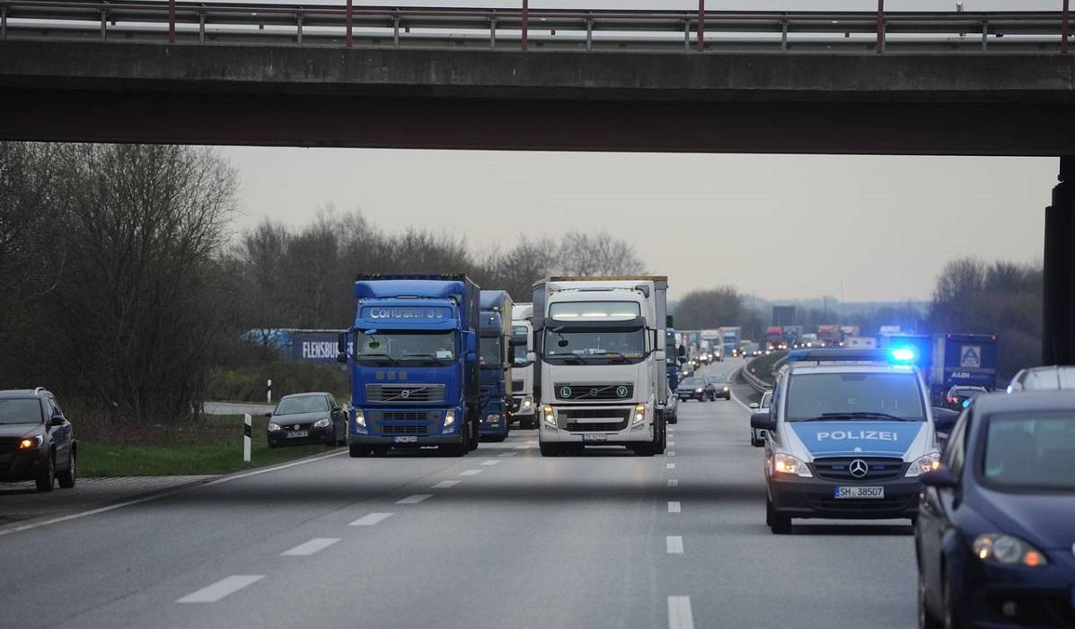 Şofer de TIR amendat Amendă record