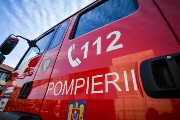 21 de victime în Prahova, după ce un microbuz plin cu oameni a lovit din spate o camionetă