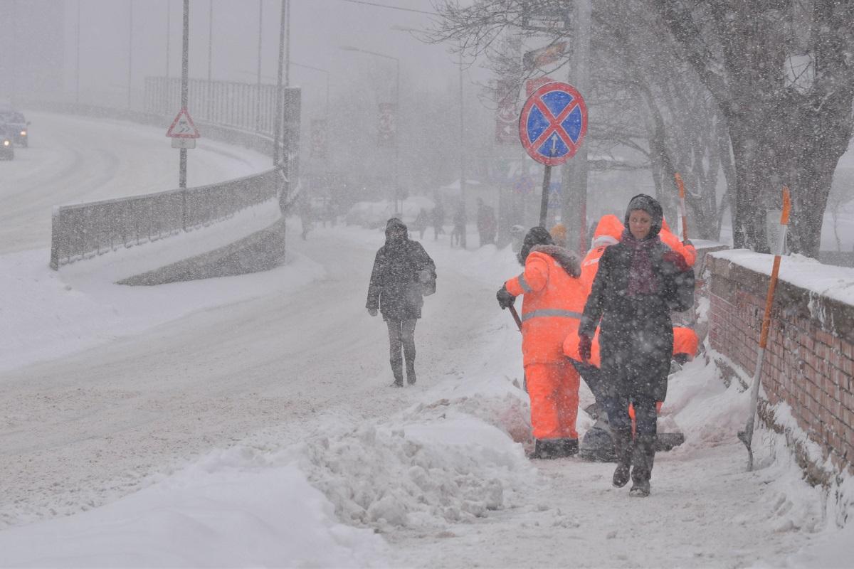 Ninsoare și ger în București pe timp de iarnă