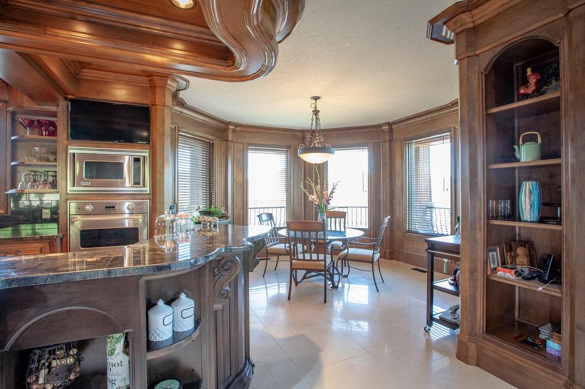 O femeie vinde cu 25 de dolari o casă în valoare de 1,7 milioane de dolari