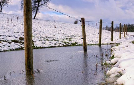 Alertă de inundaţii în România, cod galben în şapte judeţe