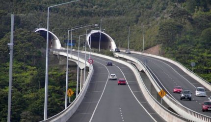 Au început lucrările la autostrada Sibiu-Piteşti: 'Prima autostradă care străpunge Carpaţii'