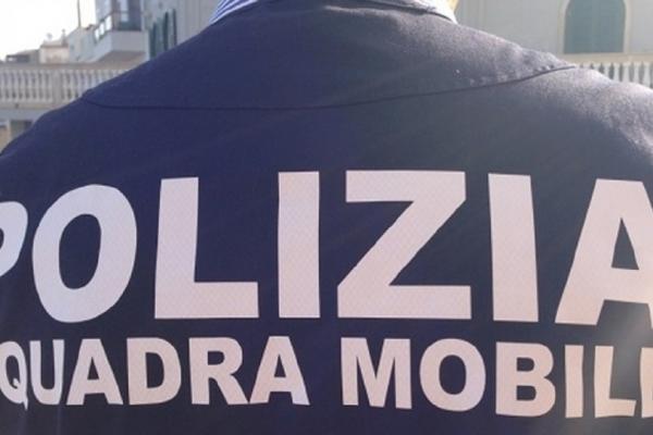 Românul a fost reţinut alături de şapte italieni şi doi polonezi