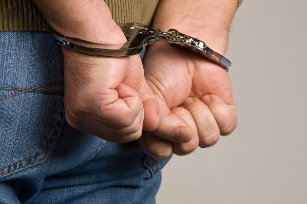 Ultima tranşă din mită, ascunsă cu ajutorul unei femei