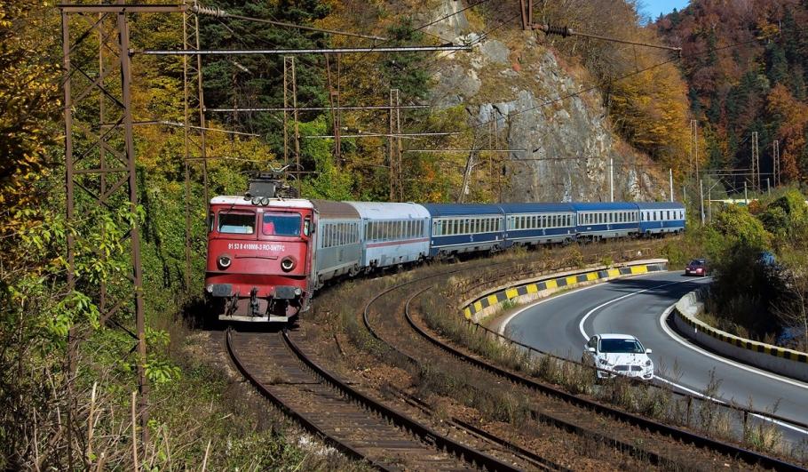Tren Bărbat lovit de tren