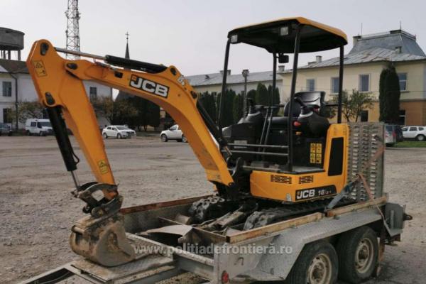 Tânărul şi tatăl său s-au ales cu dosare penale