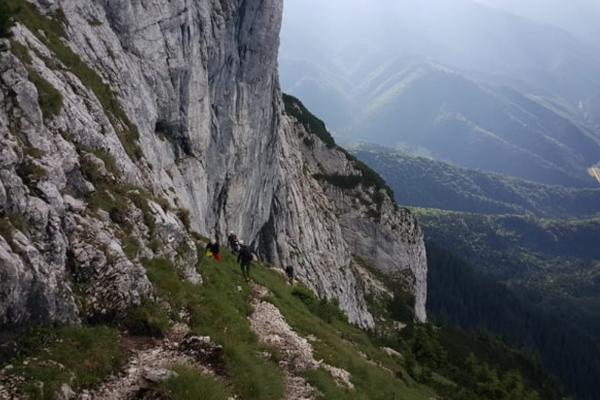 Sute de participanţi, înscrişi la maratonul din Piatra Craiului