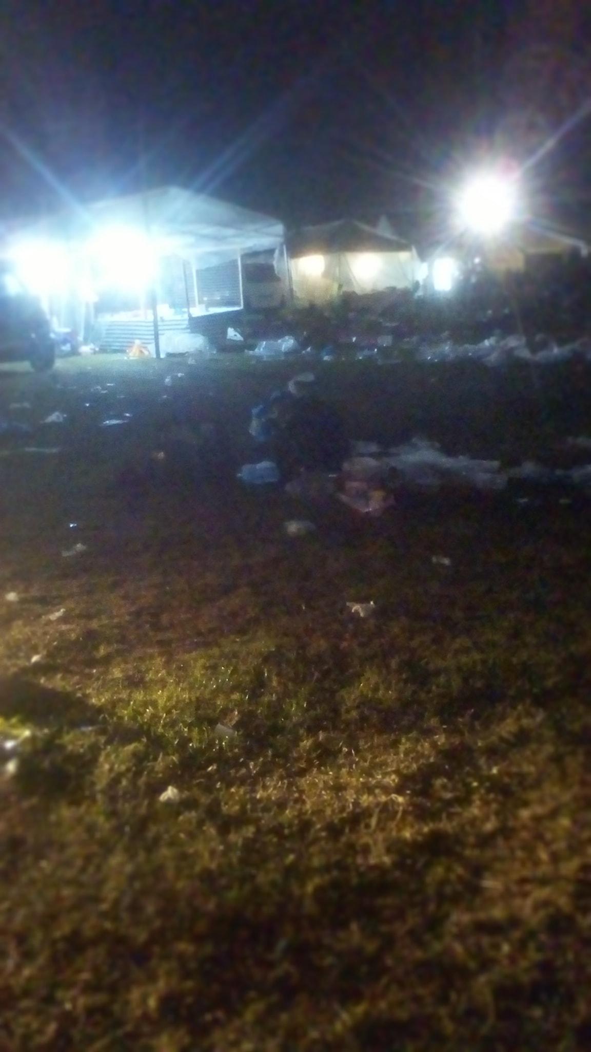 Oamenii au lăsat un munte de gunoaie la Festivalul Toamnei de la Mizil