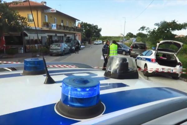 Româncă ucisă pe trotuar, cu copilul de mână, de un şofer în vârstă de 80 de ani, în Italia (Video)