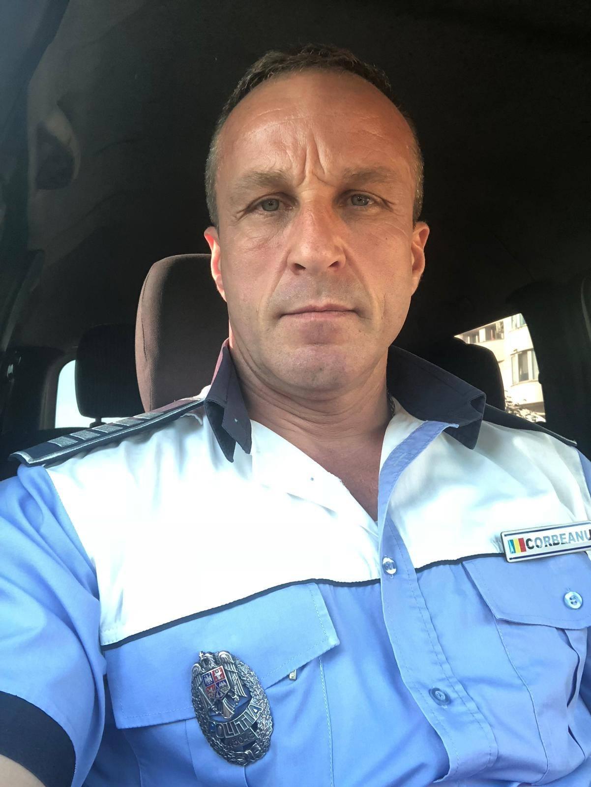Florentin Corbeanu este poliţist în cadrul Biroului Rutier Craiova