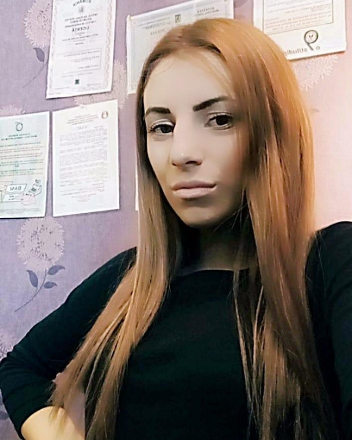 Elena Călin a fost dată dispărută de părinţi şi este căutată de Poliţie