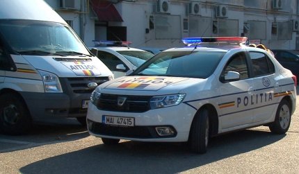 Un urmărit general a chemat poliţia să-l ajute