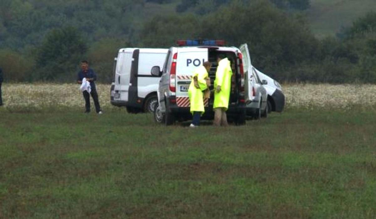 Oase şi cranii umane, găsite îngropate pe un câmp la 30 kilometri de Caracal