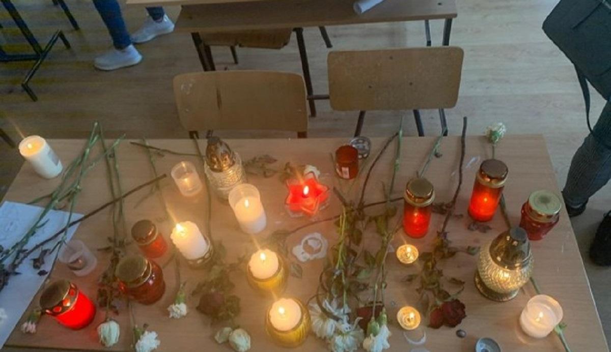 Mesaj sfâșietor al mamei din Oradea care și-a găsit fiica de 16 ani moartă în casă